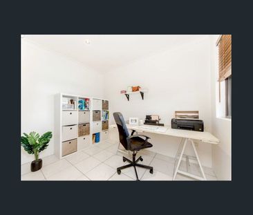 Top Floor Beachside Charm - Photo 2