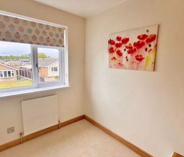 Fern Grove, Cherry Willingham, Lincoln, LN3 4BG - Photo 2