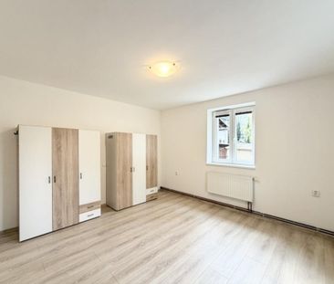 Pronájem bytu 3+1 78 m2 - Fotografie 1