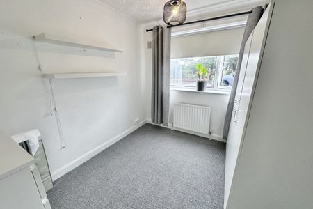 Winchester Way, Scawsby, DONCASTER - Photo 4