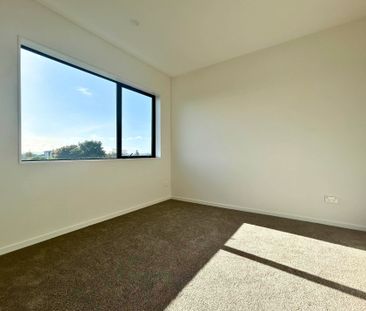 5 Bedrooms on Massey Rd - Photo 4