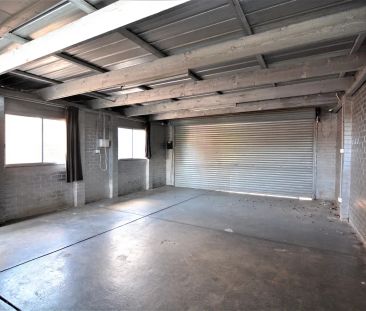 “Family Home in Prime Location!” - Photo 6