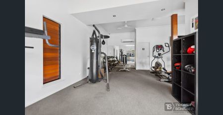 Modern 2-Bedroom Apartment with Resort-Style Amenities - Photo 4