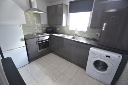 Exeter Road, Nottingham, NG7 - Photo 4