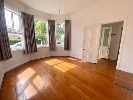 Property Management31 Royal Terrace, Mount Eden - House for Rent - Photo 2