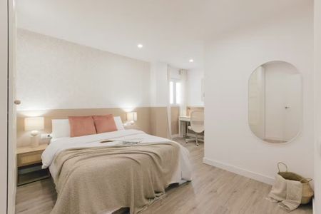 Avinguda de lOest, Valencia, Valencian Community 46001 - Photo 3