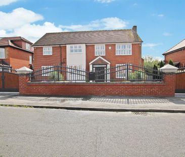 4 bedroom detached house to rent - Photo 6