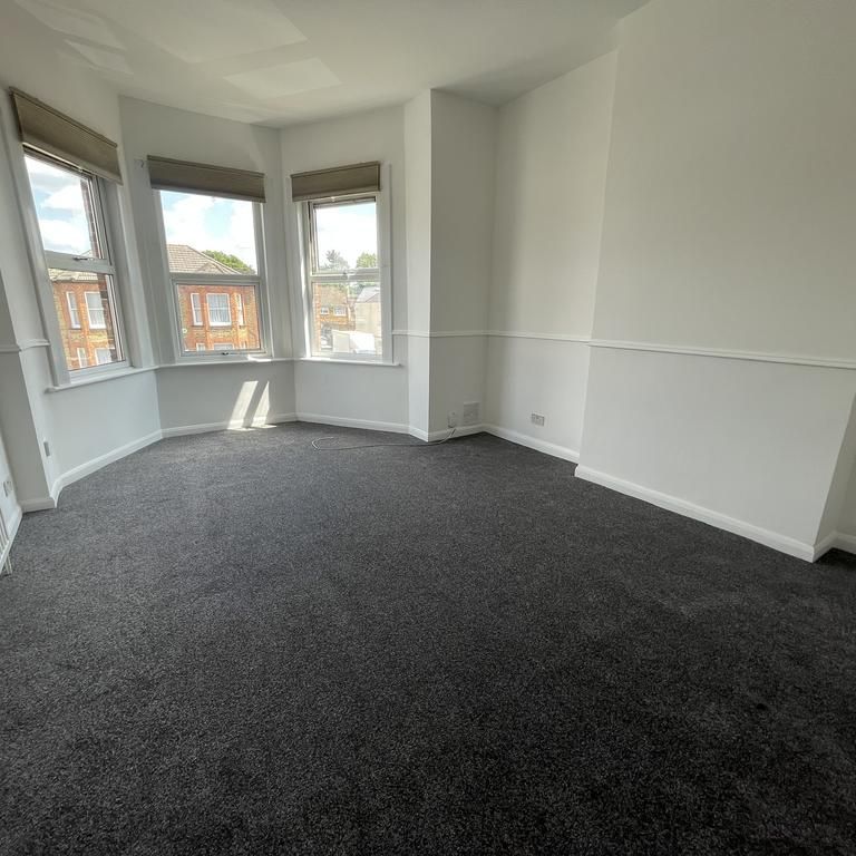 2 bedroom maisonette to rent - Photo 1