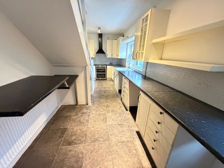 Birches Barn Avenue, Bradmore, Wolverhampton - Photo 2