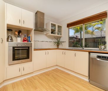 Three Bedroom Family Home In Unbeatable Location! - Photo 2