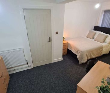 Gorsty Hill Road Room 2 - Photo 4