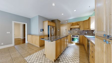 For Lease - 225 Kingsdale Avenue, Toronto, Ontario - Photo 5