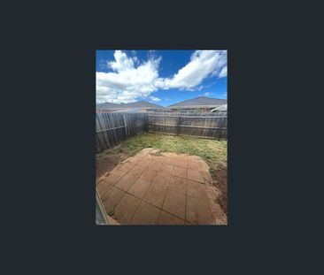 Modern & Convenient Unit in Central Melton - Photo 6