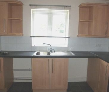 Coach House Close - Photo 3