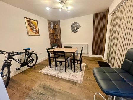 3 bedroom semi-detached house to rent - Photo 5