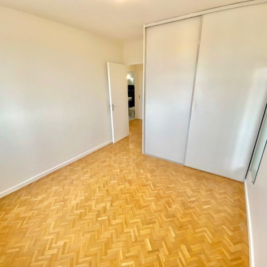 APPARTEMENT A LOUER A VILLEURBANNE - RUE DU 8 MAI 1945 - Proximité Canal de Jonage - Photo 1