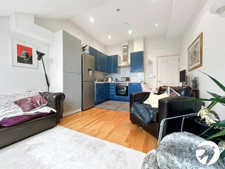 1 bedroom flat to rent - Photo 3