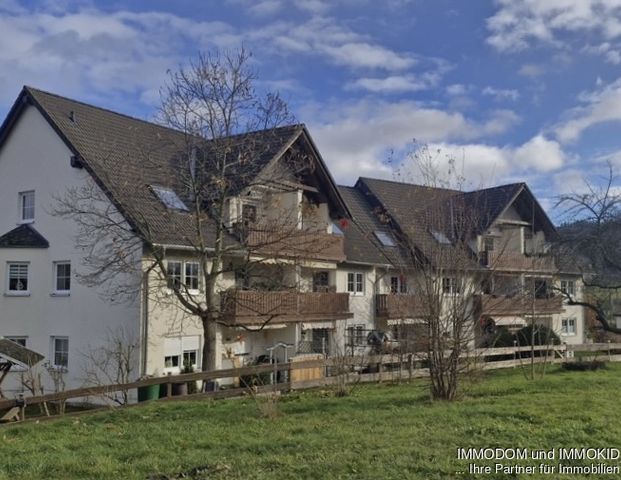 3-Raum-Wohnung mit Einbauküche und Balkon***Dachgeschoss - Photo 1