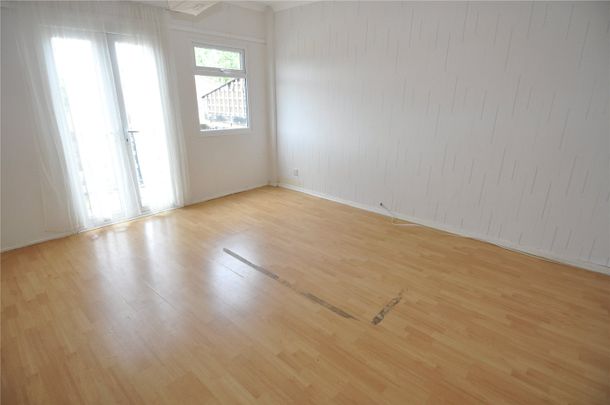 Arrowe Park Road, CH49 0UB, Upton - Photo 1