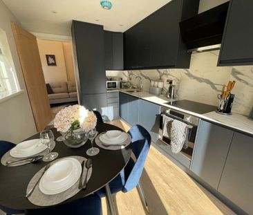 4 Bed Terraced House, Broadway Avenue, CR0 - Photo 3