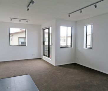 The Fireman's Apartments - Petone - Photo 6