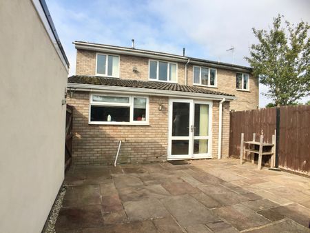 4 bedroom semi-detached to rent Priory Avenue, Swavesey - Photo 5