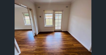 Stunning Leabrook! - Photo 2