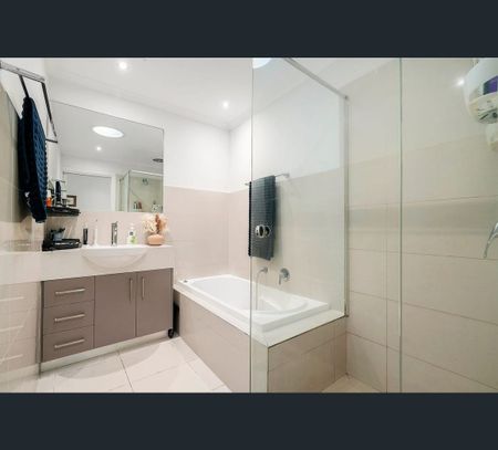 2/1 Leigh Street, Huntingdale, Vic 3166 - Photo 3