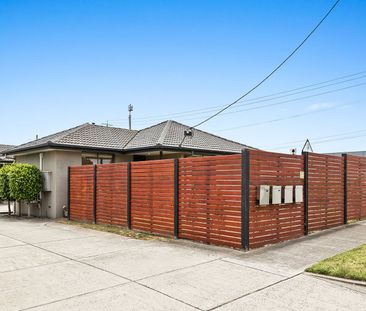 House Like Proportions - Photo 5