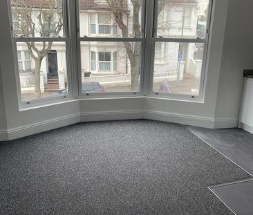 2 Bed Flat, Sutherland Road, BN2 - Photo 2