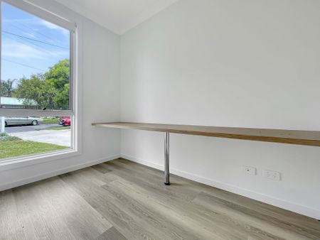 Modern, Light-Filled Home in a Prime Woy Woy Location - Photo 4