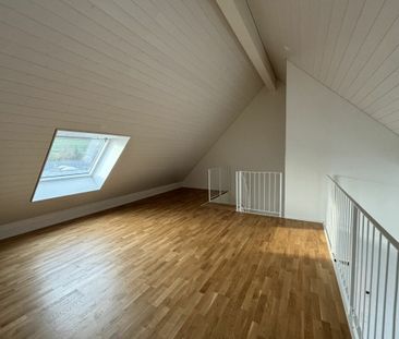 Vermietung einer schönen, zentral gelegenen 2½-Zimmer-Dachwohnung m... - Photo 2