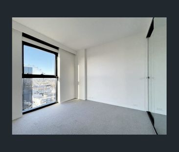 Unique One Bedroom, One Bathroom Apartment - Photo 2