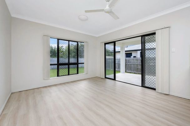 Comfortable Living in Kelso - Photo 1