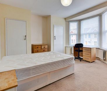 5 bedroom house to rent - Photo 3