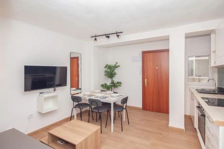 Carrer dEscalante, Valencia, Valencian Community 46011 - Photo 5