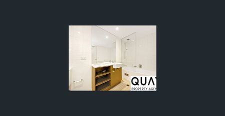 Light filled three bedroom - Photo 4