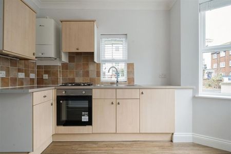 1 bedroom flat to rent - Photo 4
