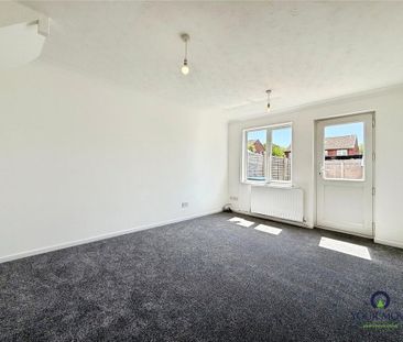 2 bedroom end of terrace house to rent - Photo 1