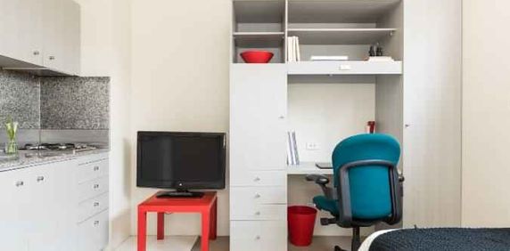 Studio Apartment - Photo 2