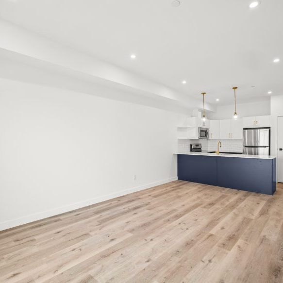 Primrose: Gold Accents – 1800 Leila, Winnipeg, MB - Photo 1