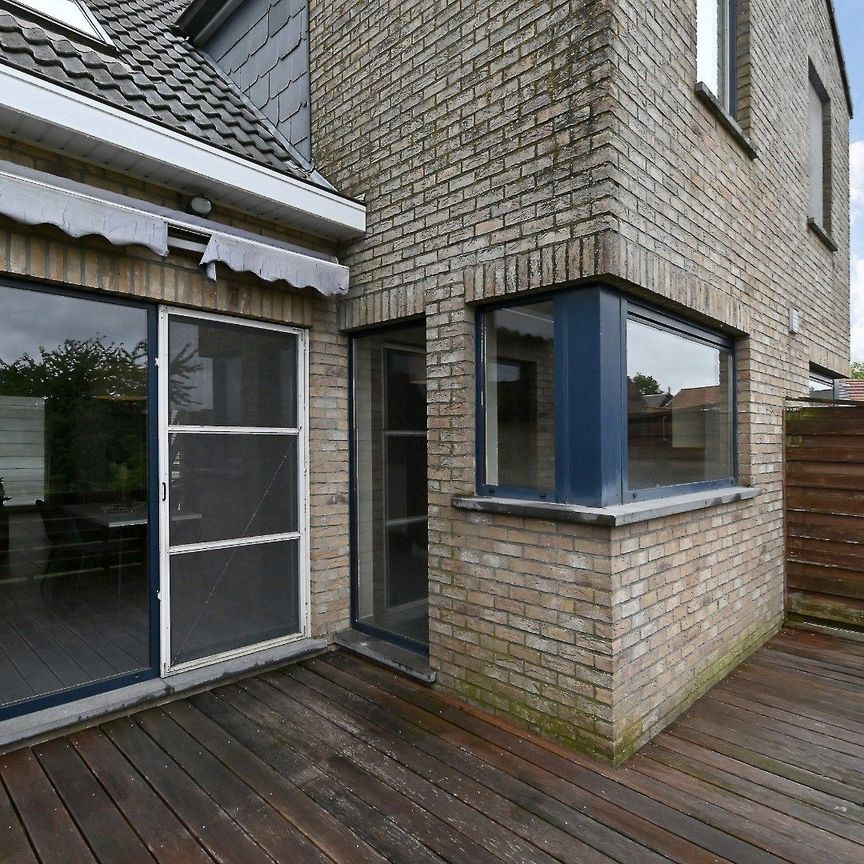 Bijzonder praktische bel-étage-woning - Foto 1