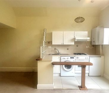 Studio to rent - Photo 3
