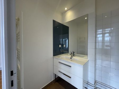 APPARTEMENT T2 A LOUER LYON 4EME ARRONDISSEMENT Place Croix Rousse-Austerlitz - Photo 3