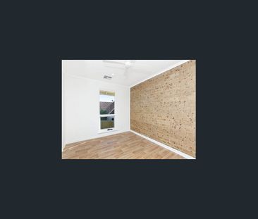 SECURE AND SAFE AND MODERN!! - Photo 2