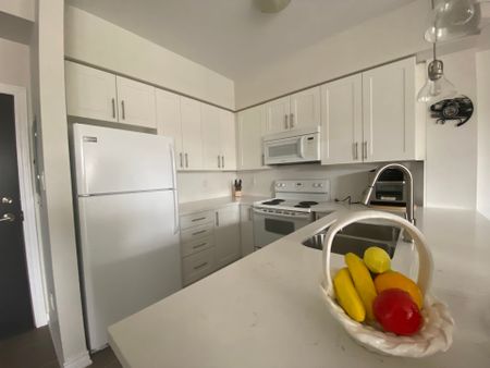 For Lease - 2326 Taunton Road Unit# 306, Oakville, Ontario - Photo 3