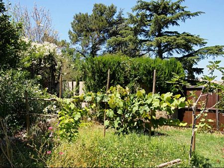 VILLENEUVE LES AVIGNON: Très belle villa avec 2 chambres climatisées, vue et piscine magnifiques - Photo 3