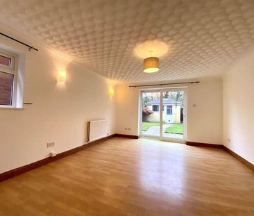 Clos Yr Eos, South Cornelly, Bridgend County Borough, CF33 - Photo 5