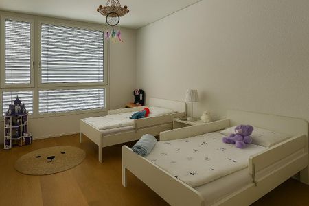 Emplacement idéal ! Appartement de 4.5 pièces design au coeur de La Chaux-de-Fonds ! - Photo 3