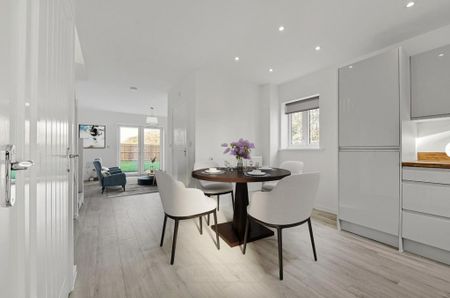 3 bedroom semi-detached house to rent - Photo 3